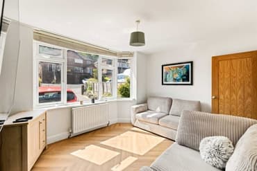 3 bedroom Semi-Detached House in Dover, Kent