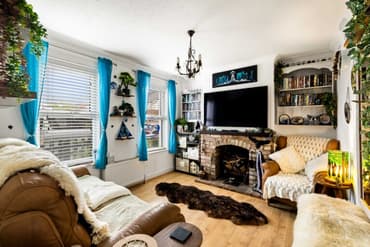 2 bedroom Cottage in Folkestone, Kent