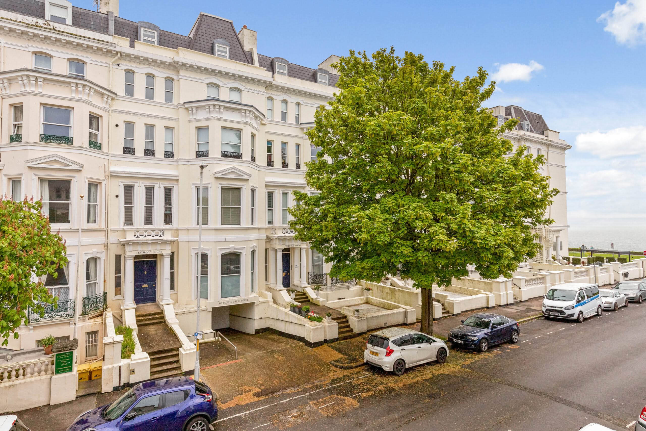 2 bedroom Apartment in Folkestone, Kent
