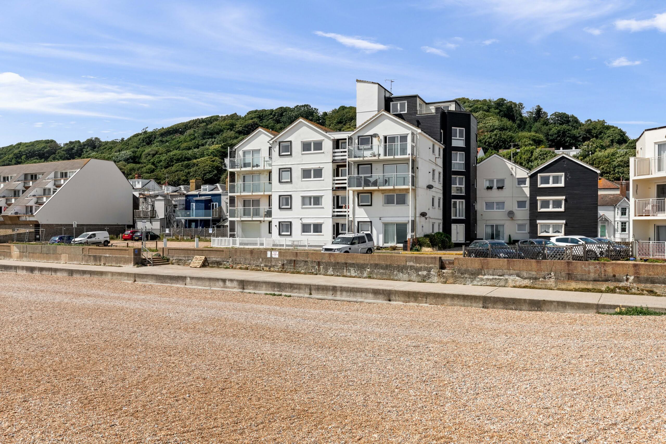 2 bedroom Apartment in Folkestone, Kent