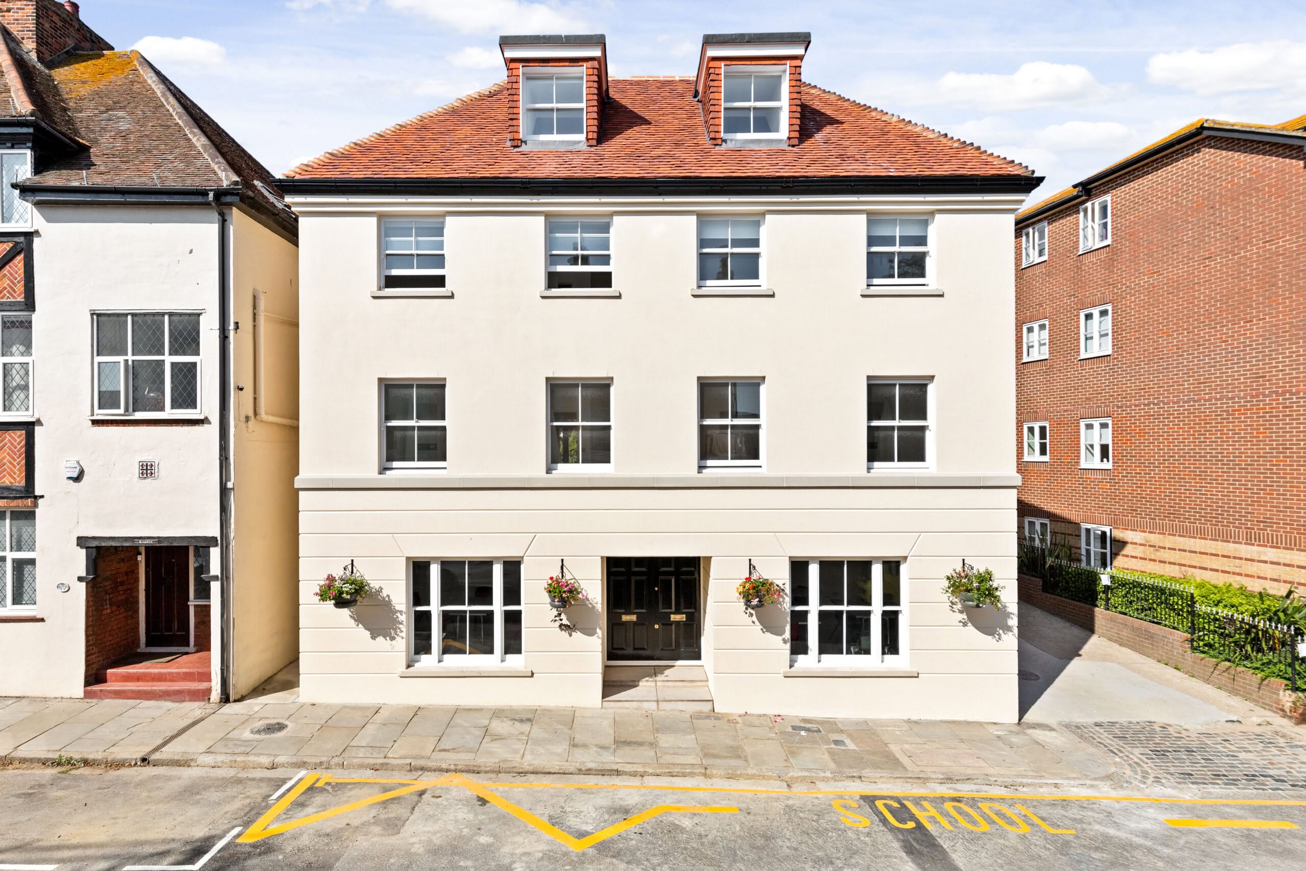10 bedroom Block of Apartments in Folkestone, Kent