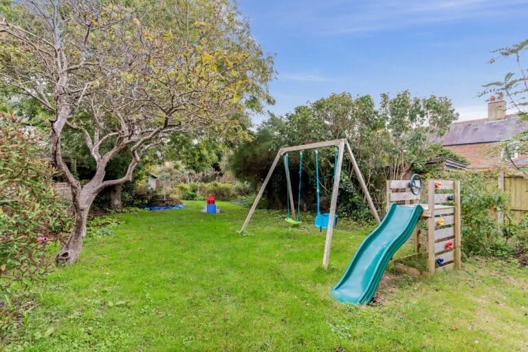 4 bedroom Detached House in Hythe, Kent