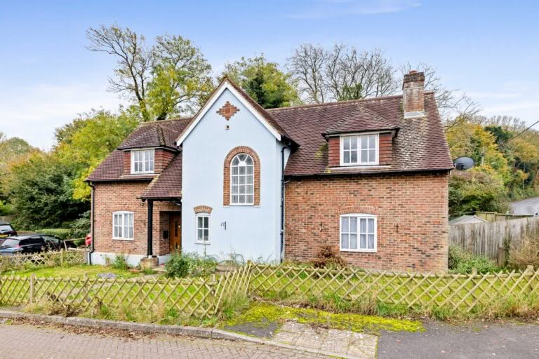 4 bedroom Detached House in Dover, Kent