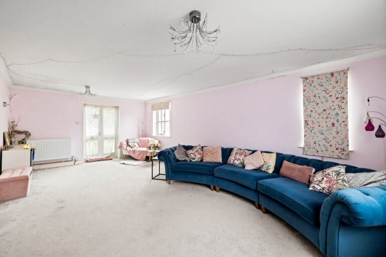 4 bedroom Detached House in Dover, Kent