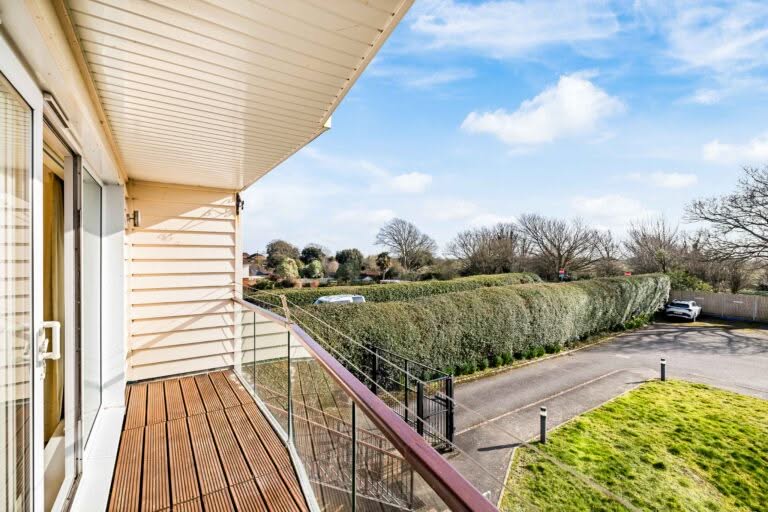 2 bedroom Apartment in Hythe, Kent