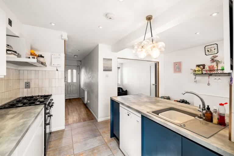 4 bedroom End of Terrace House in Dover, Kent