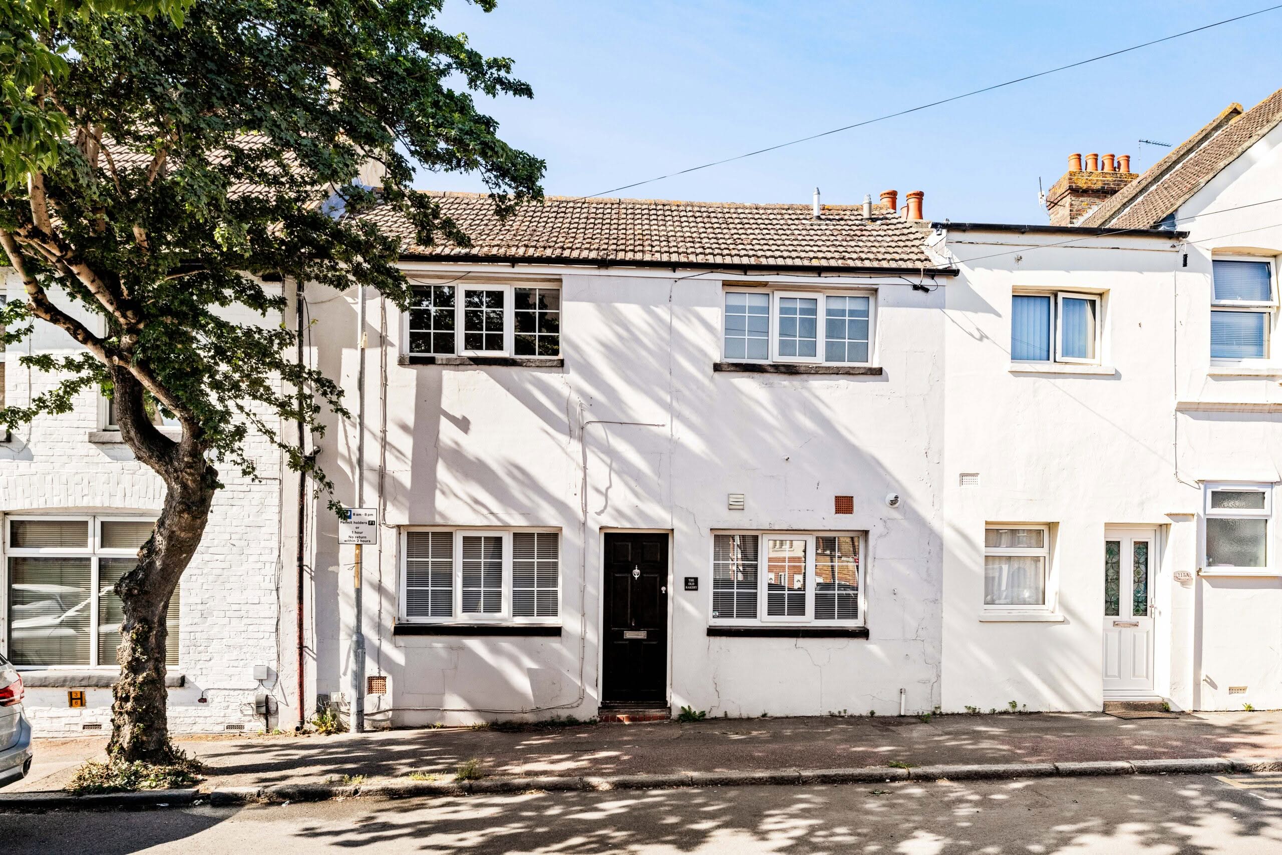 2 bedroom Terraced House in Folkestone, Kent