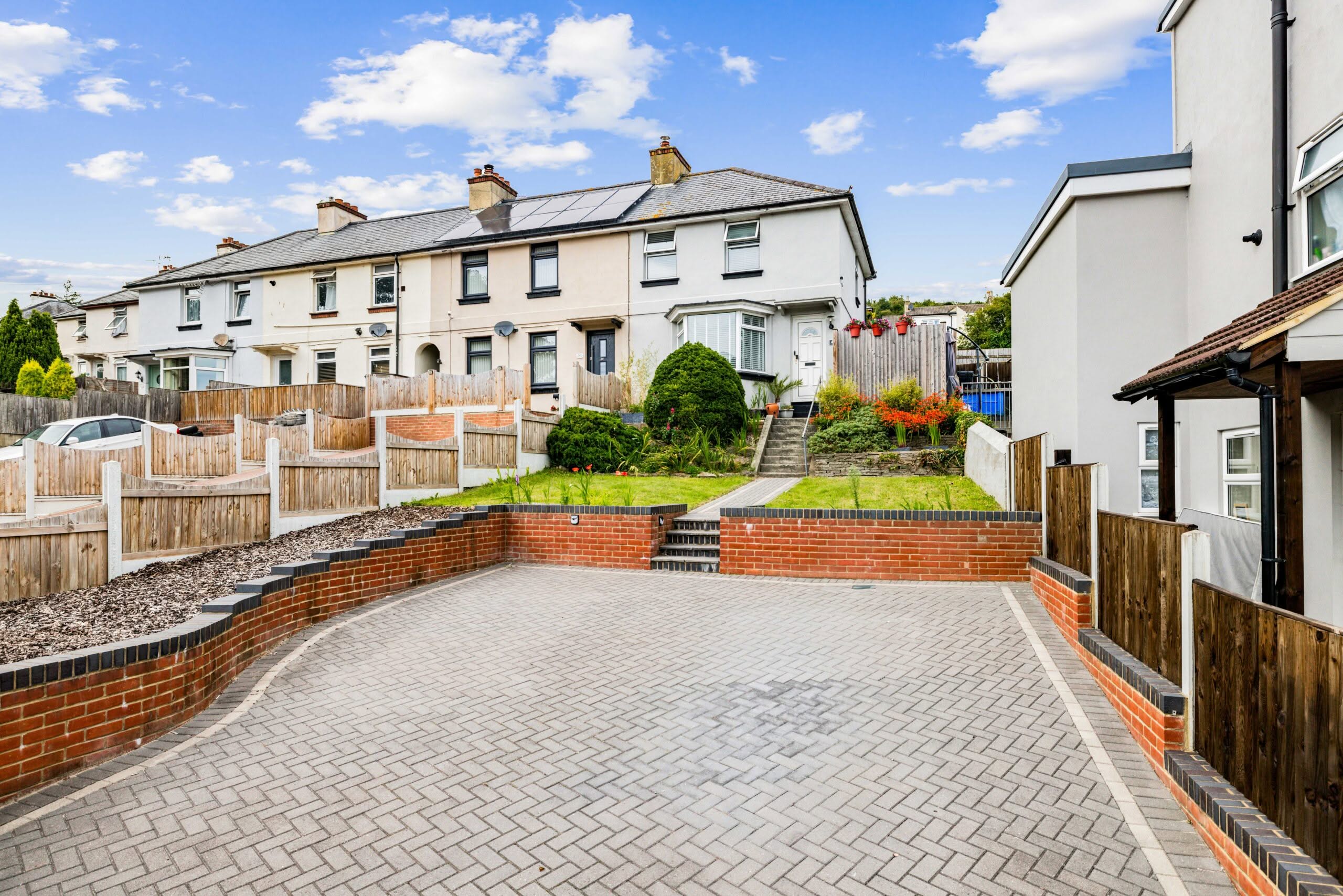 3 bedroom Semi-Detached House in Dover, Kent