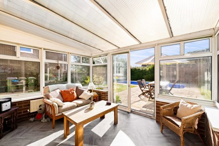 4 bedroom Detached House in Folkestone, Kent