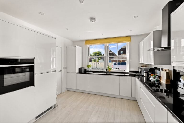 3 bedroom Detached House in Dover, Kent