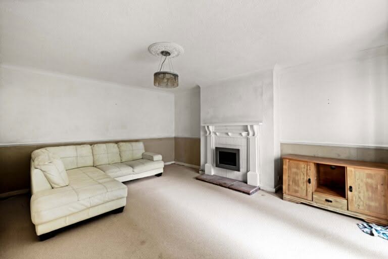 2 bedroom Maisonette in Folkestone, Kent