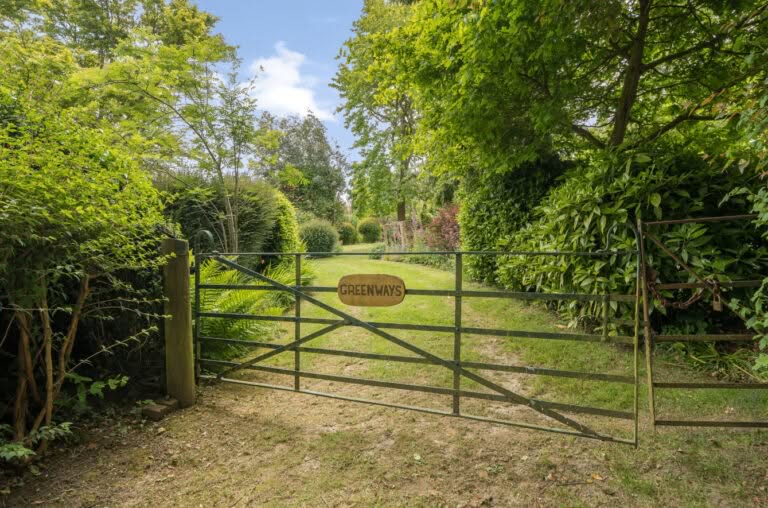 3 bedroom Detached House in Canterbury, Kent