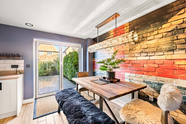 3 bedroom Semi-Detached House in Dover, Kent