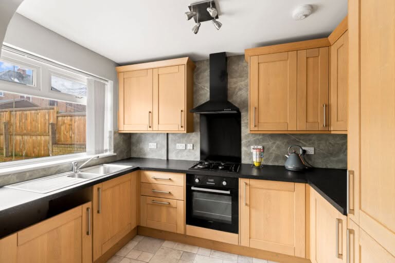 3 bedroom Semi-Detached House in Dover, Kent
