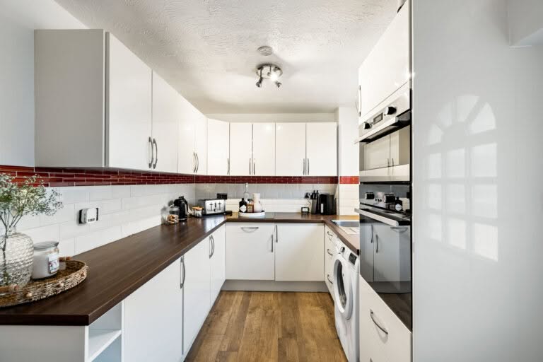 1 bedroom Maisonette in Folkestone, Kent