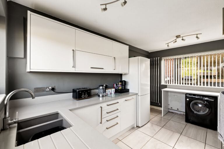 4 bedroom Semi-Detached House in Dover, Kent