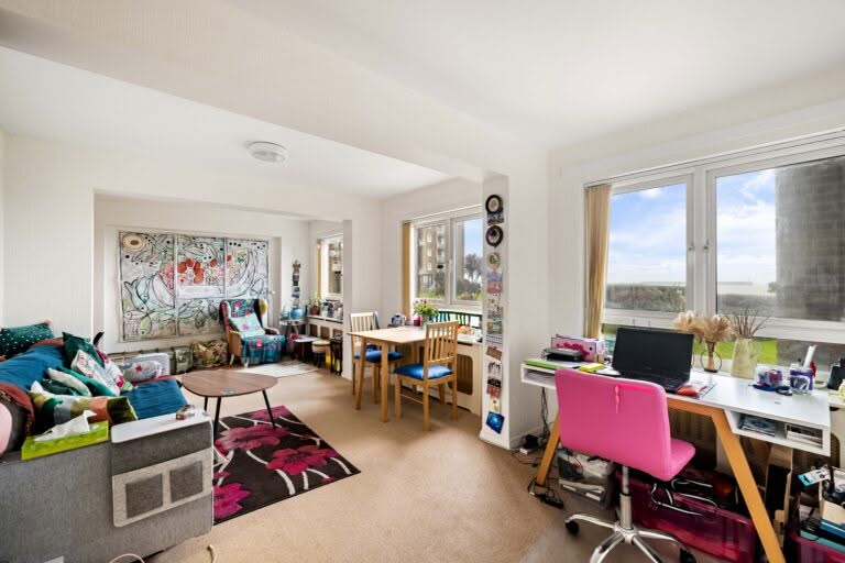 2 bedroom Flat in Dover, Kent