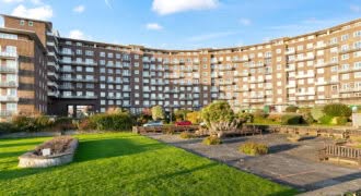 151 The Gateway