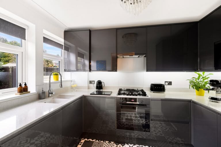 3 bedroom Semi-Detached House in Dover, Kent