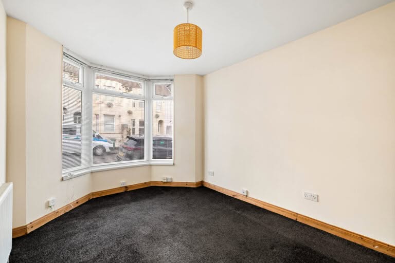 4 bedroom End of Terrace House in Folkestone, Kent