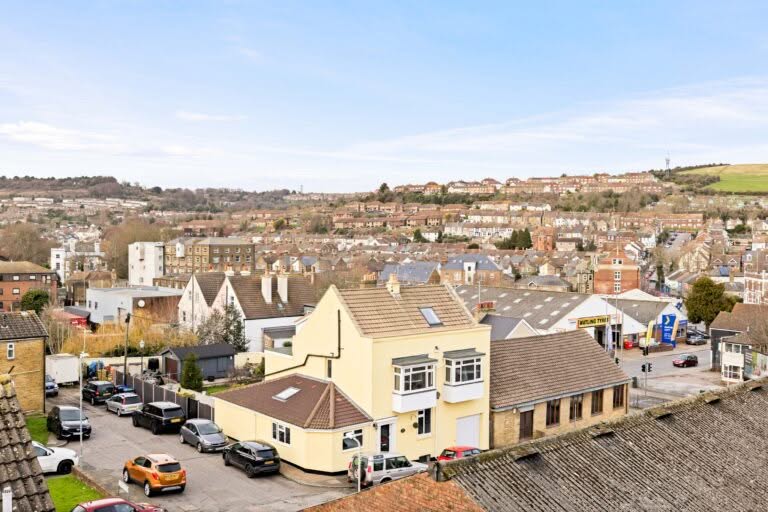 3 bedroom End of Terrace House in Dover, Kent