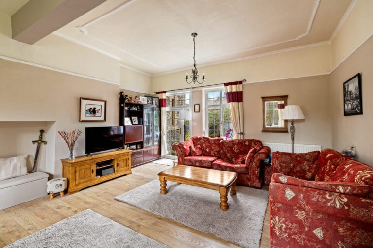 3 bedroom House (unspecified) in Dover, Kent