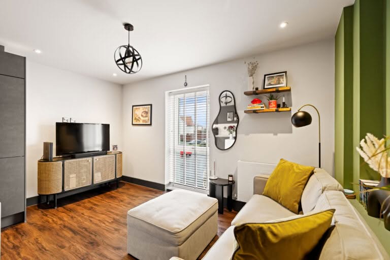 2 bedroom Apartment in Folkestone, Kent