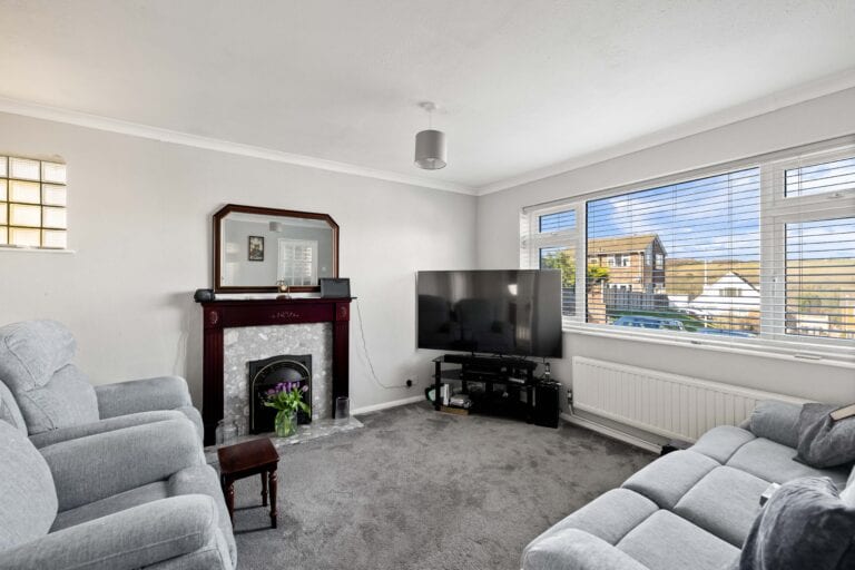 3 bedroom Detached House in Dover, Kent