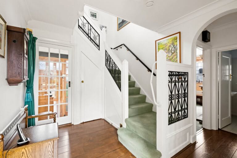 4 bedroom Detached House in Folkestone, Kent