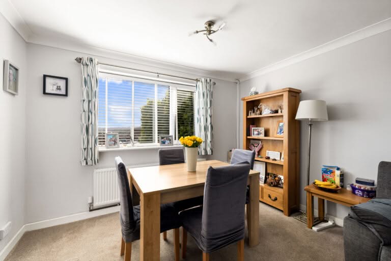 3 bedroom Semi-Detached House in Dover, Kent
