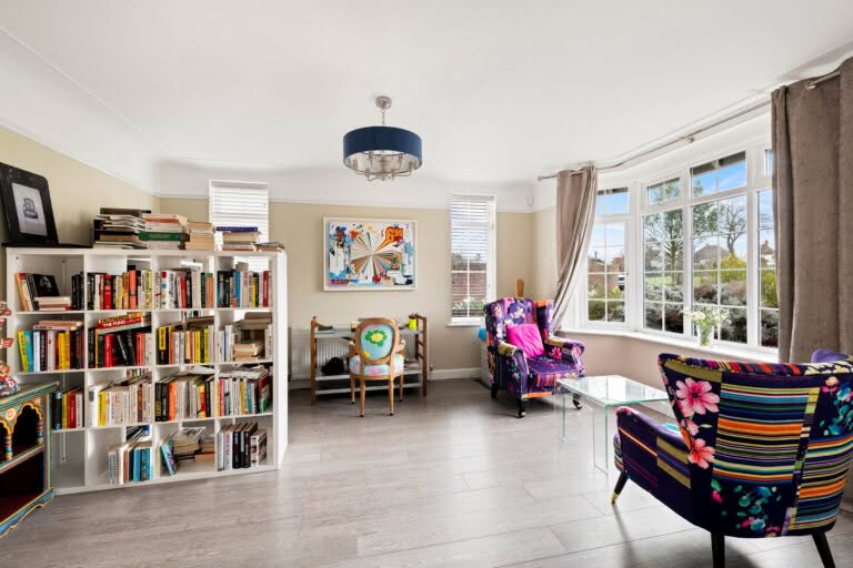 5 bedroom Detached House in Folkestone, Kent