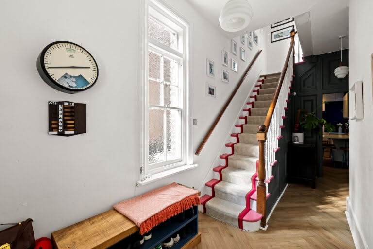 5 bedroom Semi-Detached House in Folkestone, Kent
