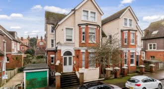 32a Westbourne Gardens