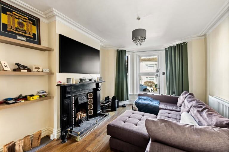 4 bedroom Terraced House in Folkestone, Kent