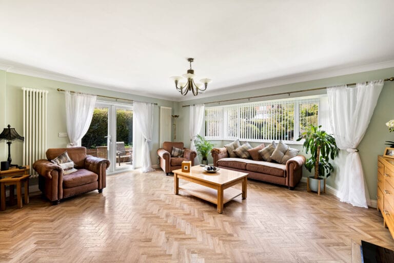 4 bedroom Detached Bungalow in Dover, Kent