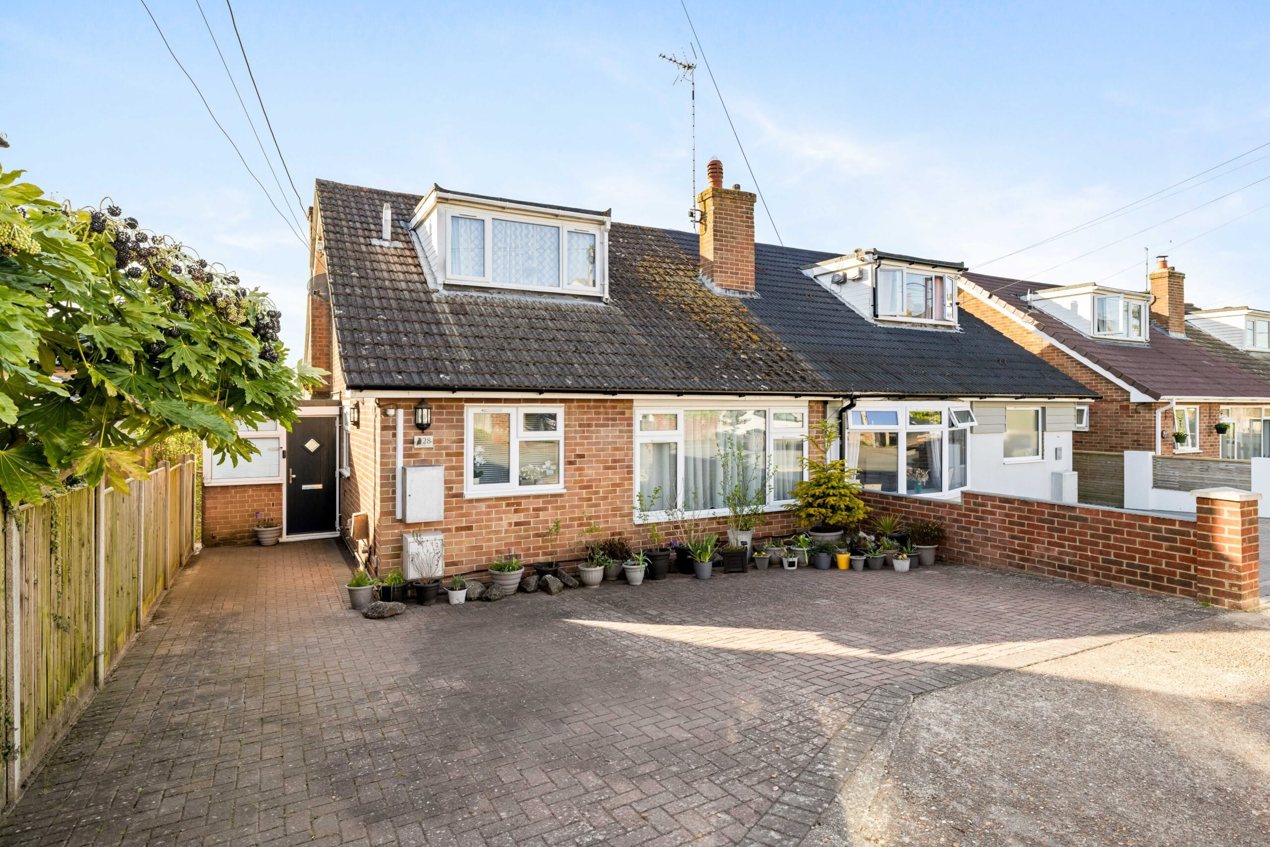 3 bedroom Semi-Detached House in Dover, Kent