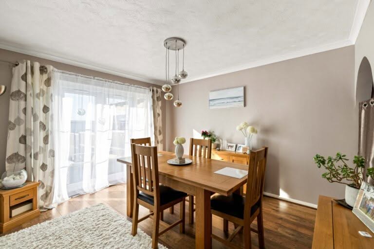 3 bedroom Semi-Detached House in Dover, Kent