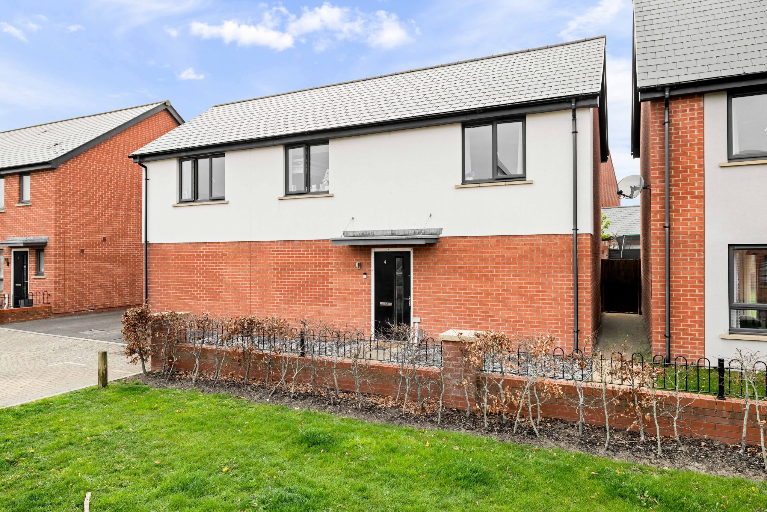 2 bedroom Coach House in Folkestone, Kent