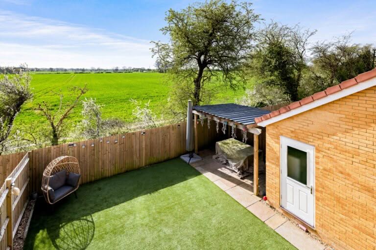 3 bedroom Semi-Detached House in Kent, Kent