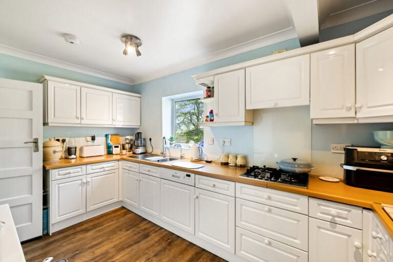 5 bedroom Detached House in Dover, Kent