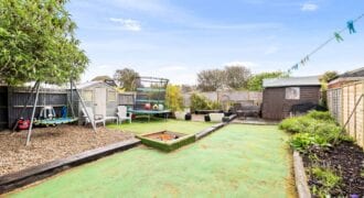 48 Wakefield Way