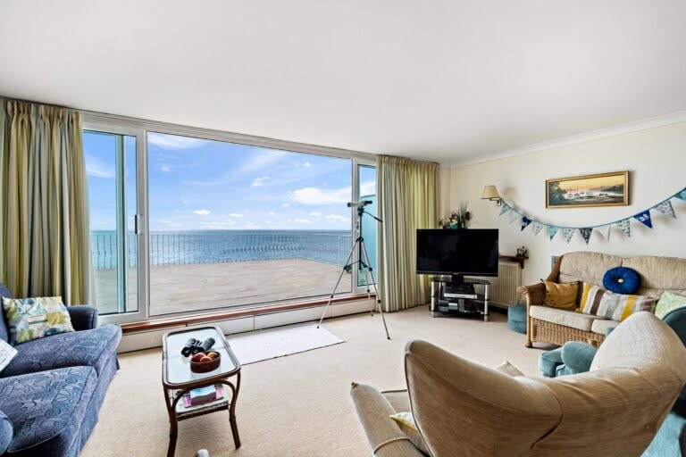 3 bedroom End of Terrace House in Folkestone, Kent