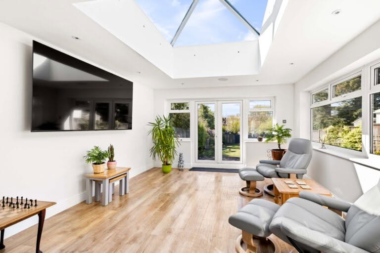 3 bedroom Detached House in Folkestone, Kent