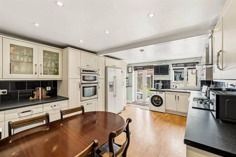 3 bedroom End of Terrace House in Folkestone, Kent