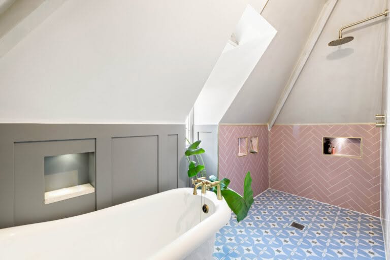 2 bedroom Apartment in Folkestone, Kent