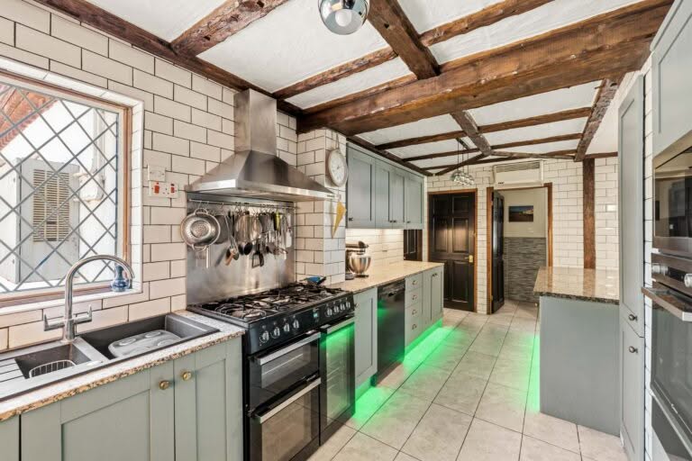 5 bedroom Detached House in Sandwich, Kent
