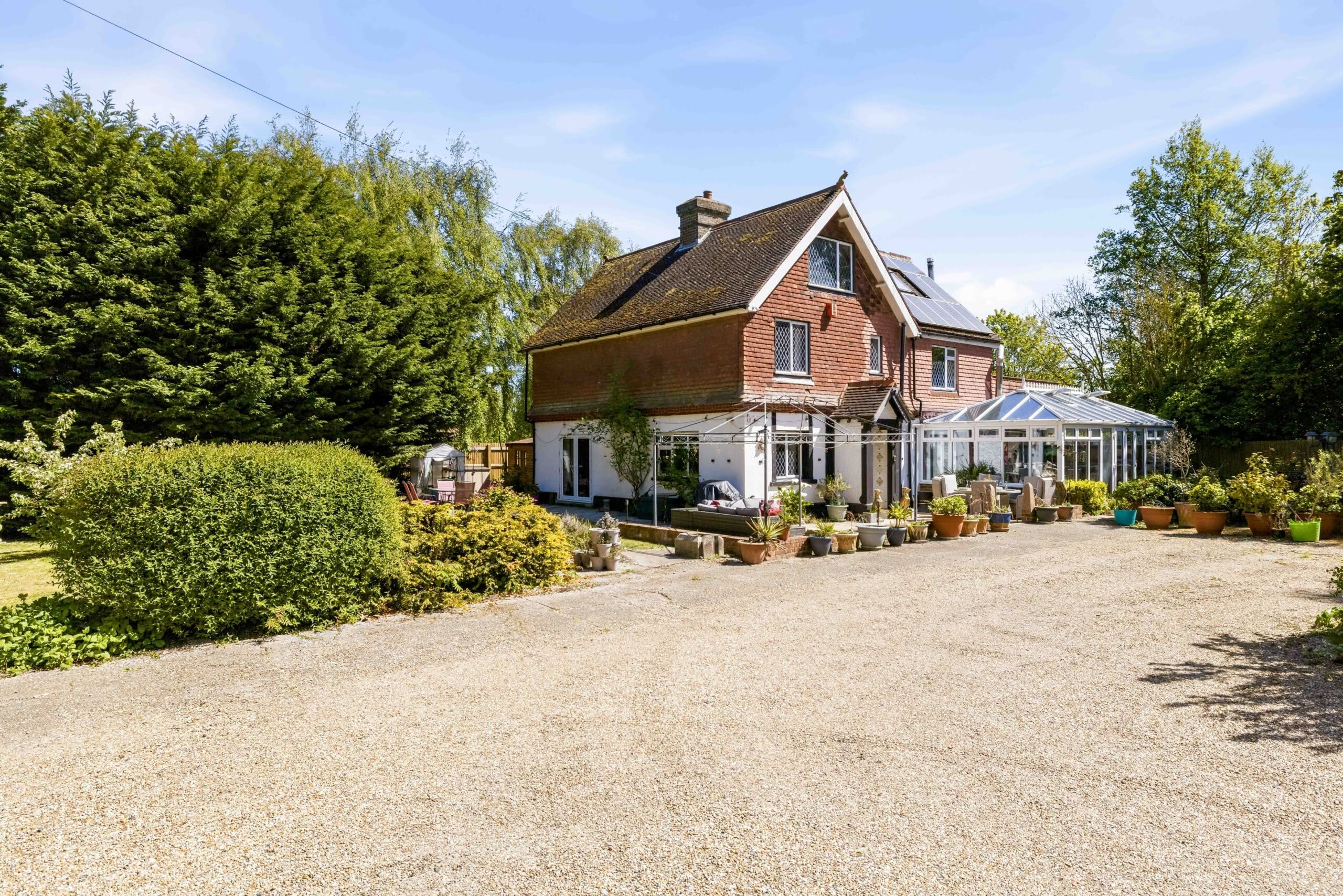 5 bedroom Detached House in Sandwich, Kent