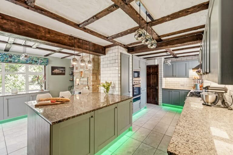 5 bedroom Detached House in Sandwich, Kent