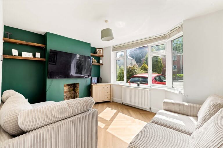 3 bedroom Semi-Detached House in Dover, Kent