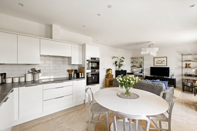 2 bedroom Apartment in Folkestone, Kent